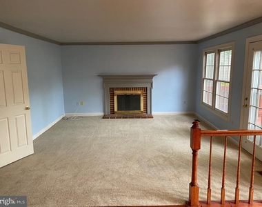 9621 Bainbridge Court - Photo Thumbnail 14