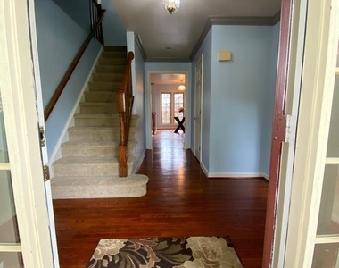 9621 Bainbridge Court - Photo Thumbnail 2