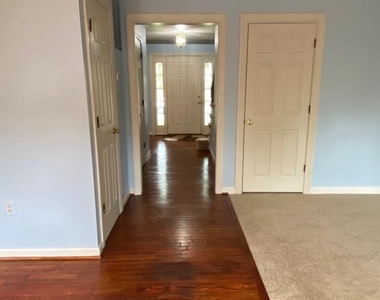 9621 Bainbridge Court - Photo Thumbnail 20