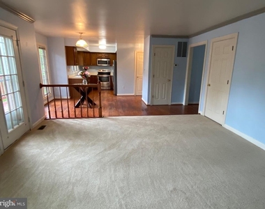 9621 Bainbridge Court - Photo Thumbnail 15