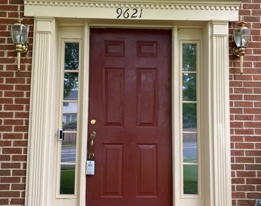 9621 Bainbridge Court - Photo Thumbnail 1