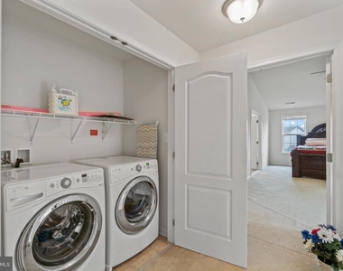23265 Hanworth Street - Photo Thumbnail 17