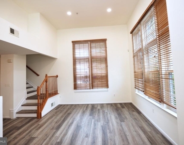 42309 Onyx Terrace - Photo Thumbnail 2