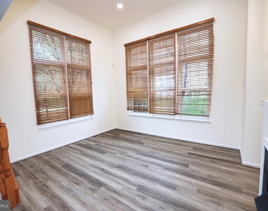 42309 Onyx Terrace - Photo Thumbnail 10
