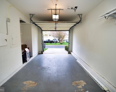 42309 Onyx Terrace - Photo Thumbnail 9