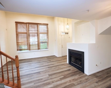 42309 Onyx Terrace - Photo Thumbnail 5