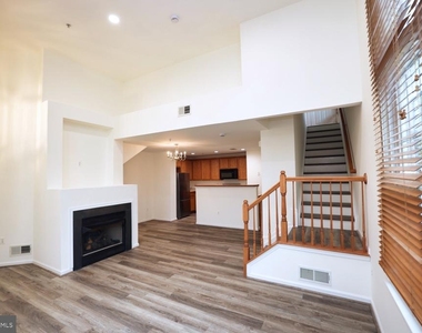 42309 Onyx Terrace - Photo Thumbnail 4
