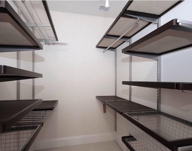 6758 Darrells Grant Place - Photo Thumbnail 22