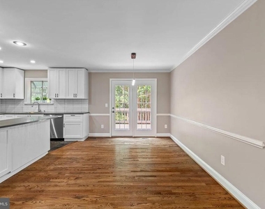 3906 Valley Ridge Drive - Photo Thumbnail 7