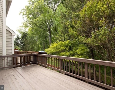 3906 Valley Ridge Drive - Photo Thumbnail 19