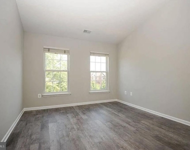 6251 Clara Edward Terrace - Photo Thumbnail 18