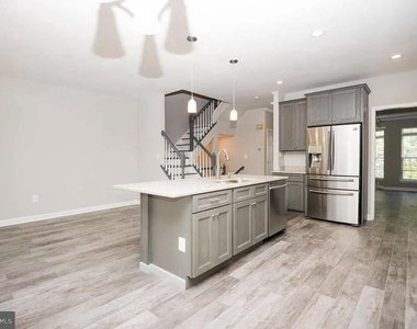 6251 Clara Edward Terrace - Photo Thumbnail 7