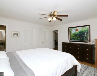 8947 Colesbury Place - Photo Thumbnail 13