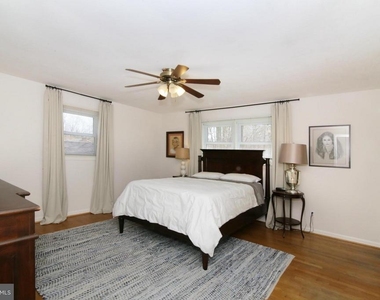 8947 Colesbury Place - Photo Thumbnail 14