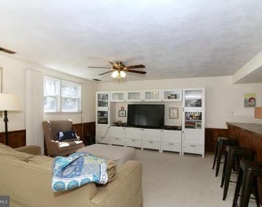 8947 Colesbury Place - Photo Thumbnail 12