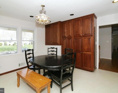 8947 Colesbury Place - Photo Thumbnail 7