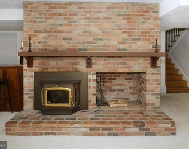 8947 Colesbury Place - Photo Thumbnail 10