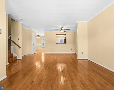 6837 Malton Court - Photo Thumbnail 12