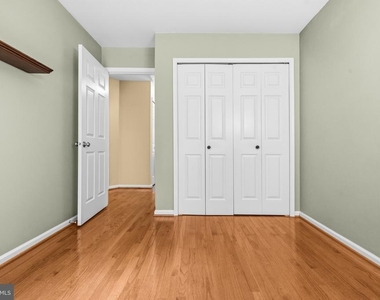 6837 Malton Court - Photo Thumbnail 18