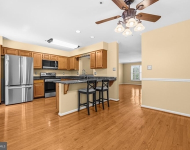 6837 Malton Court - Photo Thumbnail 13