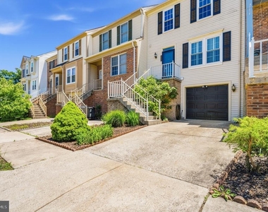 6837 Malton Court - Photo Thumbnail 4