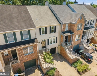 6837 Malton Court - Photo Thumbnail 3