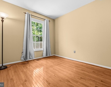 6837 Malton Court - Photo Thumbnail 20