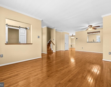 6837 Malton Court - Photo Thumbnail 11