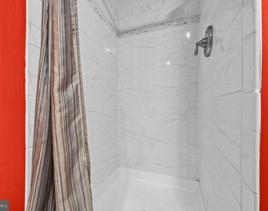 6837 Malton Court - Photo Thumbnail 35