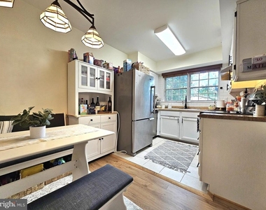 7758 New Providence Drive - Photo Thumbnail 9