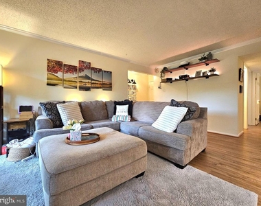 7758 New Providence Drive - Photo Thumbnail 3