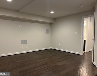3152 Goldenwave Court - Photo Thumbnail 9