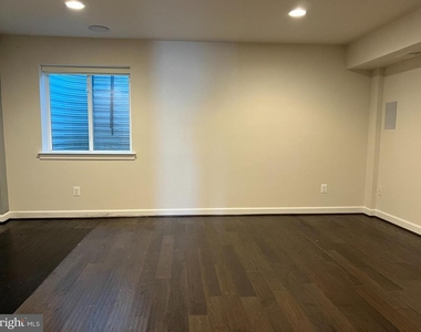 3152 Goldenwave Court - Photo Thumbnail 7