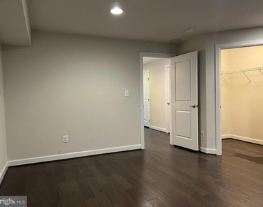 3152 Goldenwave Court - Photo Thumbnail 8