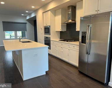 3152 Goldenwave Court - Photo Thumbnail 15