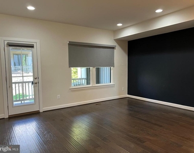 3152 Goldenwave Court - Photo Thumbnail 20