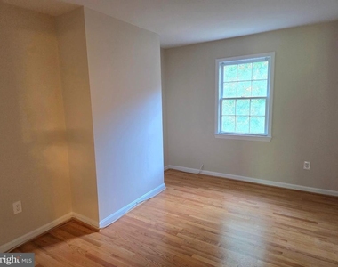 1117 Brentfield Drive - Photo Thumbnail 19