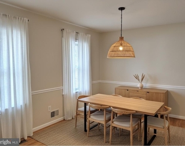 1117 Brentfield Drive - Photo Thumbnail 11