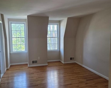 1117 Brentfield Drive - Photo Thumbnail 15