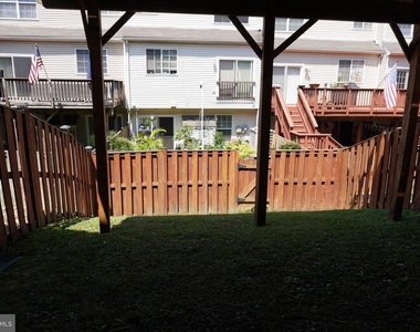 8275 Shannons Landing Way - Photo Thumbnail 25