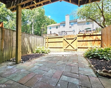 8561 Southlawn Court - Photo Thumbnail 23