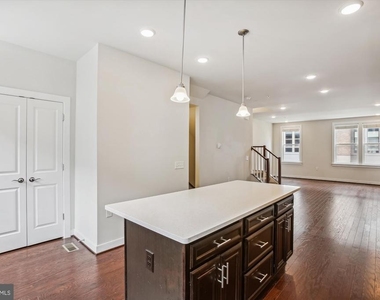 13340 Sherwood Park Lane - Photo Thumbnail 4