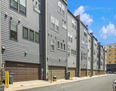 13340 Sherwood Park Lane - Photo Thumbnail 2