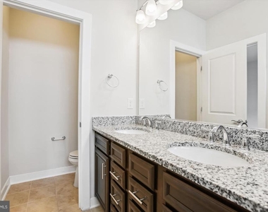 13340 Sherwood Park Lane - Photo Thumbnail 15