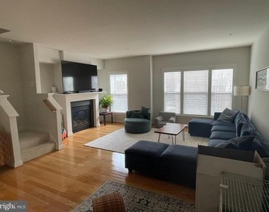 12168 Waveland Street - Photo Thumbnail 10