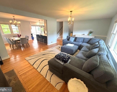 1100 Maple Avenue E - Photo Thumbnail 17