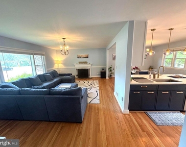 1100 Maple Avenue E - Photo Thumbnail 19