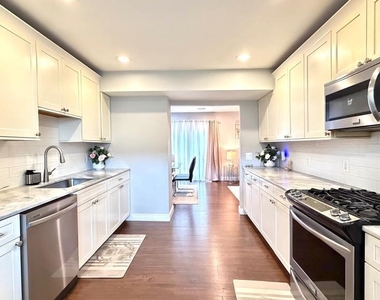 4929 Tibbitt Lane - Photo Thumbnail 3