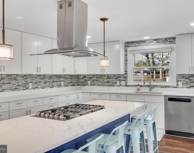3809 Keith Avenue - Photo Thumbnail 4