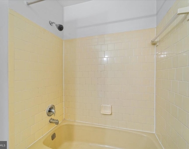3885 Chain Bridge Road - Photo Thumbnail 24